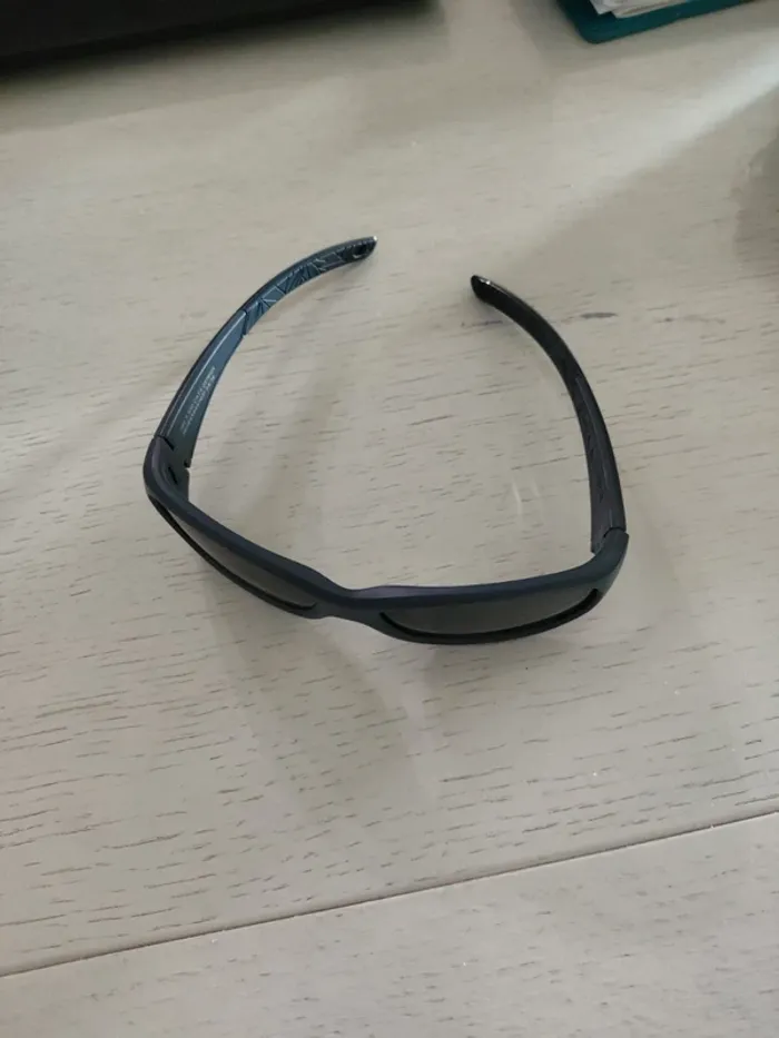 Lunettes de soleil bleues decathlon MHT100 cat 3 - photo numéro 2