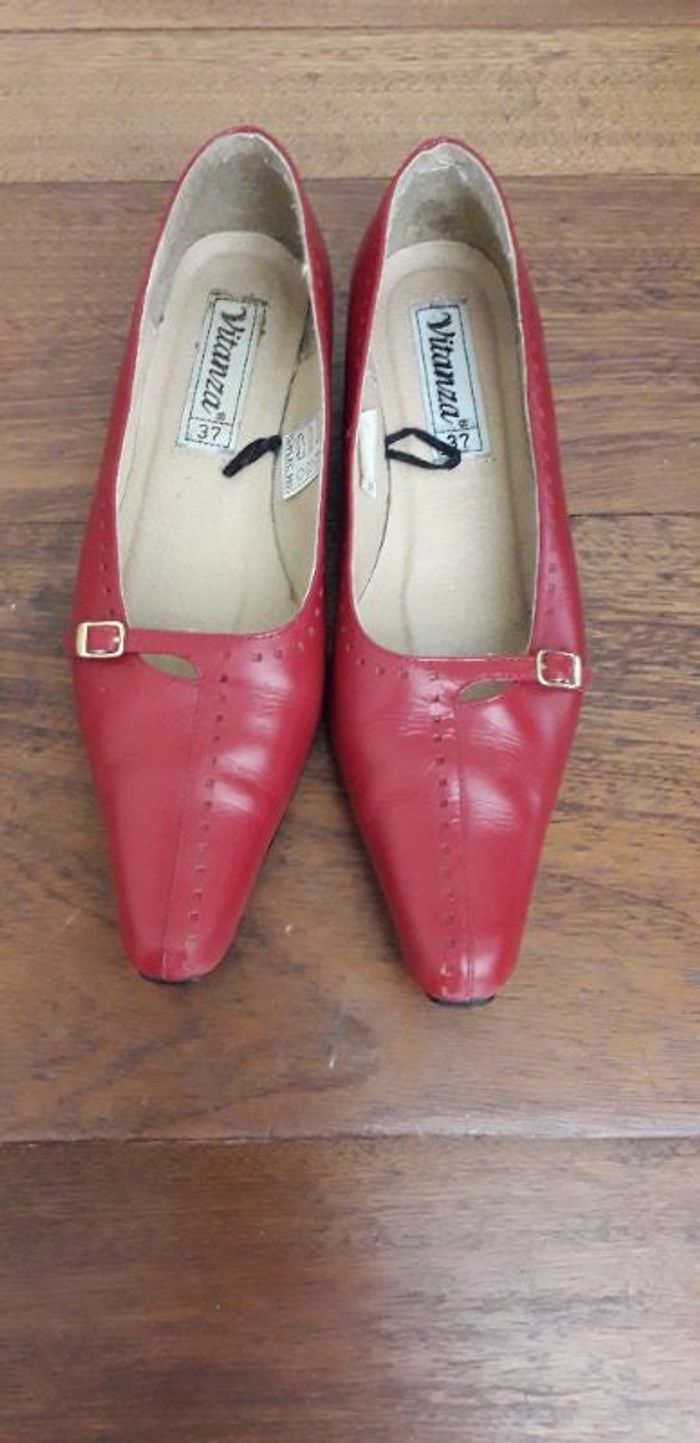 Chaussures rouge vitanza