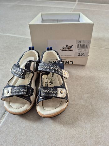 Sandales taille 21 blanches et bleues marines creeks