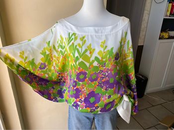 Blouse fleurie en satin fluide Zara M