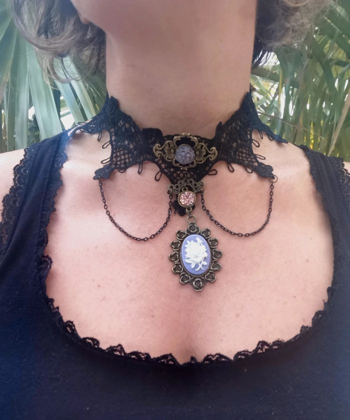 A38 Collier rétro gothic vintage dentelle noire camay