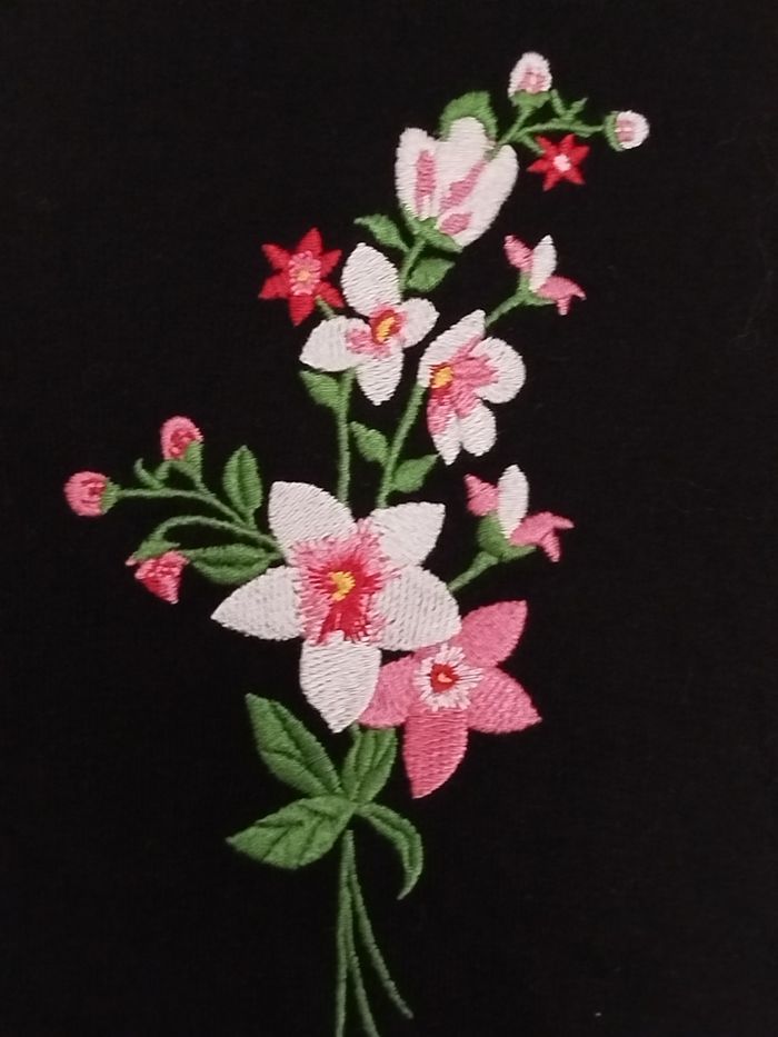 Sweat à capuche noir fleuri taille XS - photo numéro 5