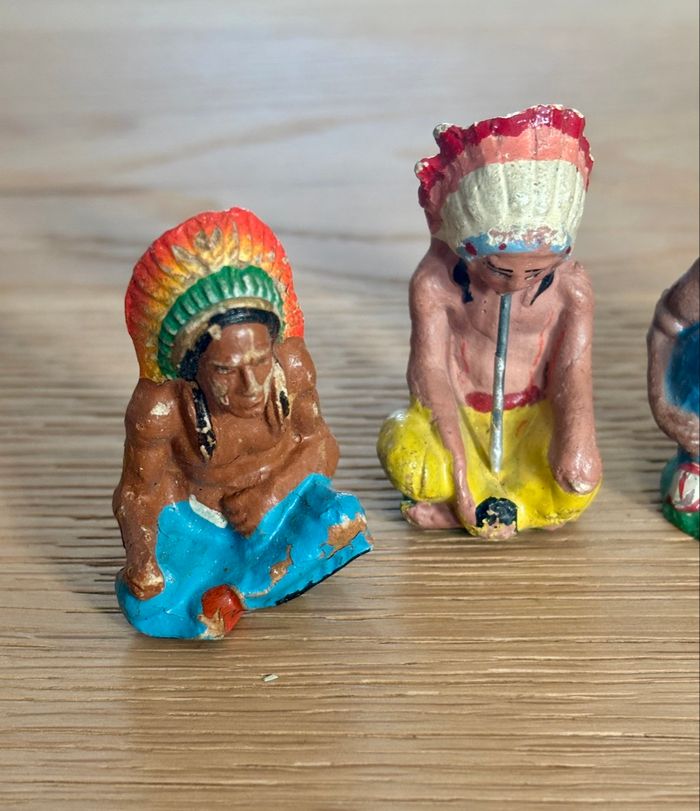 Rare-Lot de 4 Indiens en Composition des Années 60 Peints à la Main - photo numéro 3