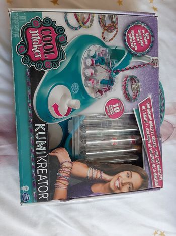 Machine pour fabriquer des bracelets