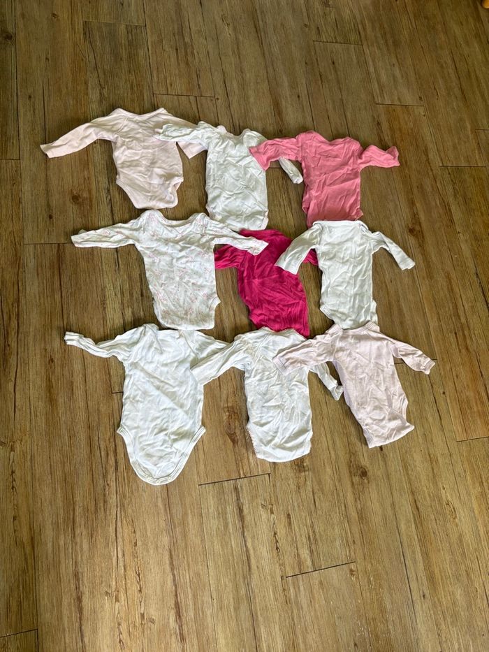 Lot 9 bodies 1 mois - photo numéro 2