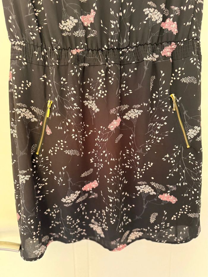 Robe fleuri - taille 38 - photo numéro 3