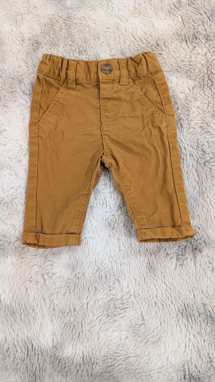 Pantalon Kiabi taille 1 mois