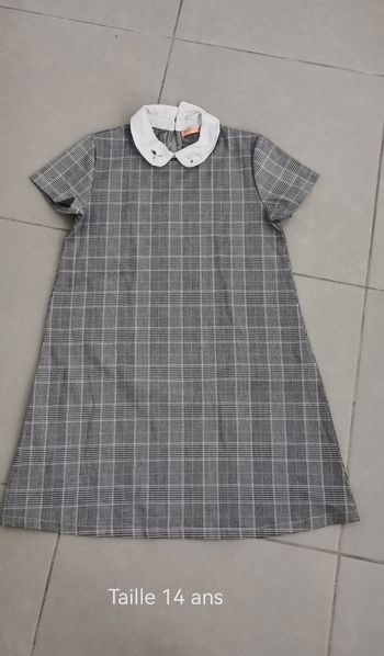 Robe taille 14 ans