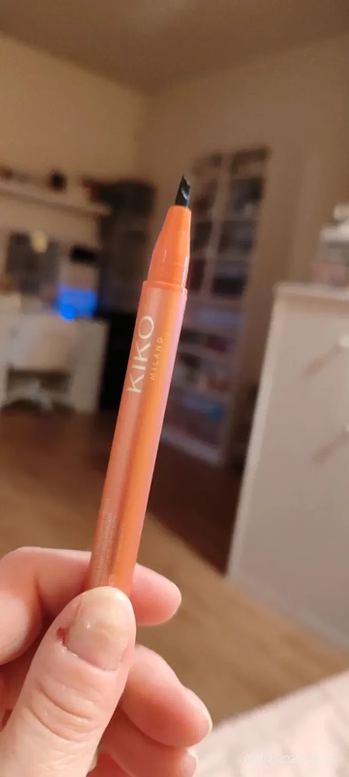 Kiko Create Your balance Waterproof Eyeliner Duo Teinte Noir - photo numéro 8