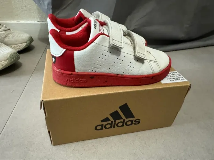 Baskets adidas Marvel 26,5 - photo numéro 6