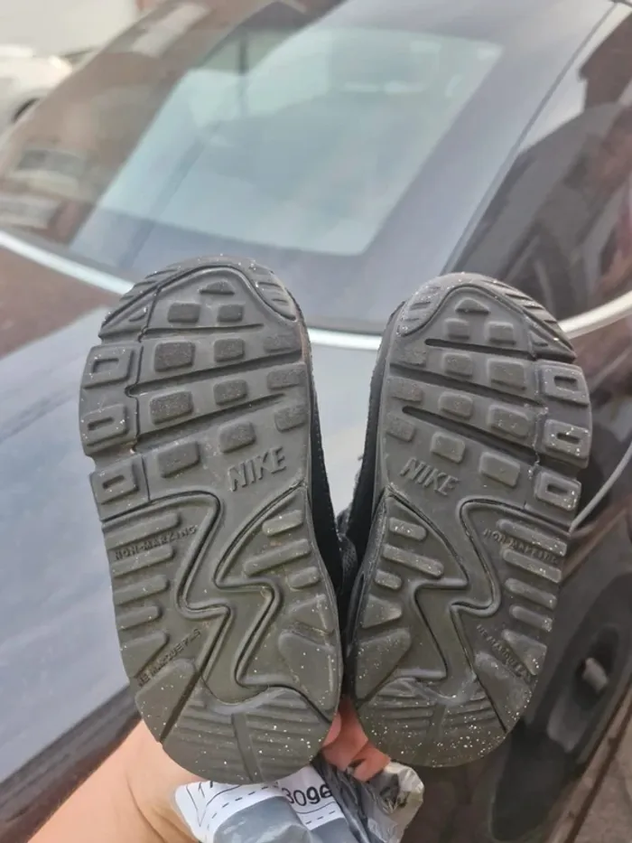 Baskets noires • Air Max - photo numéro 3