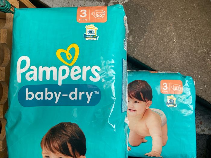 104 couches baby dry de Pampers T 3