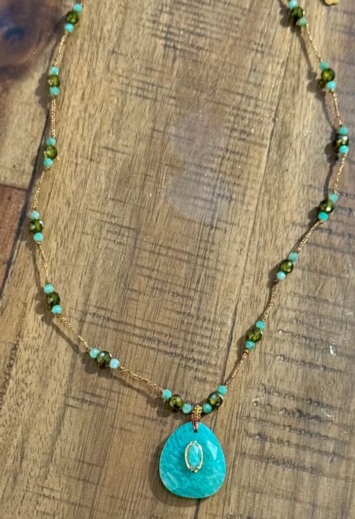 Collier réglable cordon tissé finitions chaîne réglable perles et pierre jade vert habaha Paris - photo numéro 2