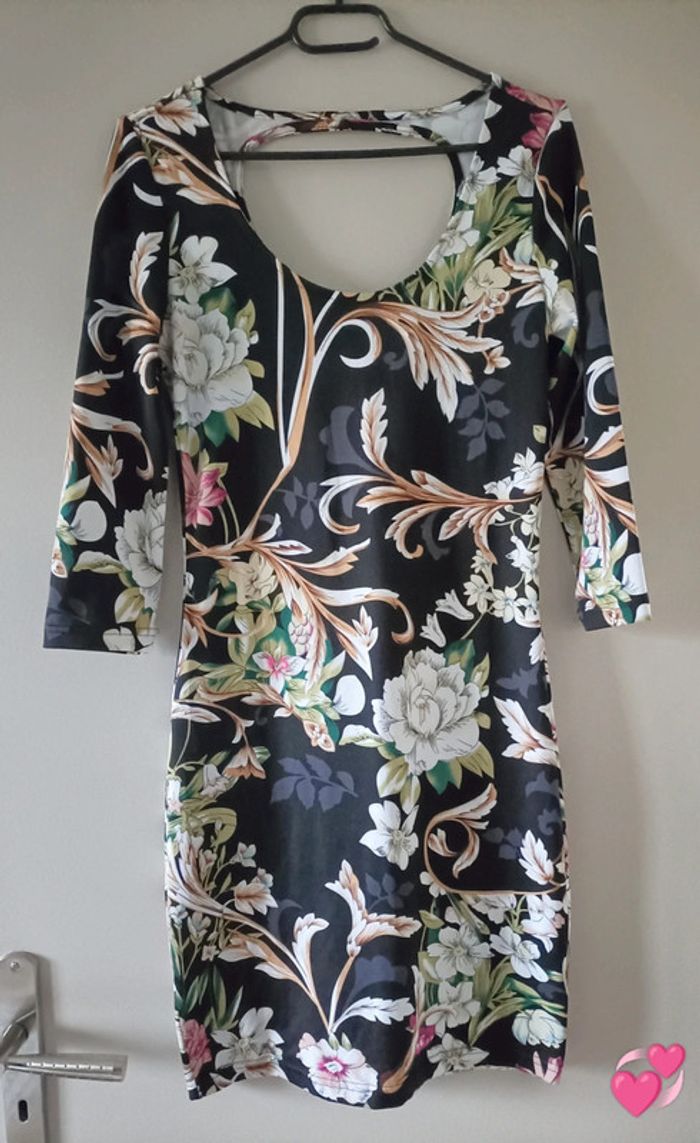 Robe moulante manches 3/4 imprimée floral Vero Moda T. S