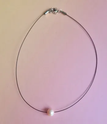 Collier cordon perle rose