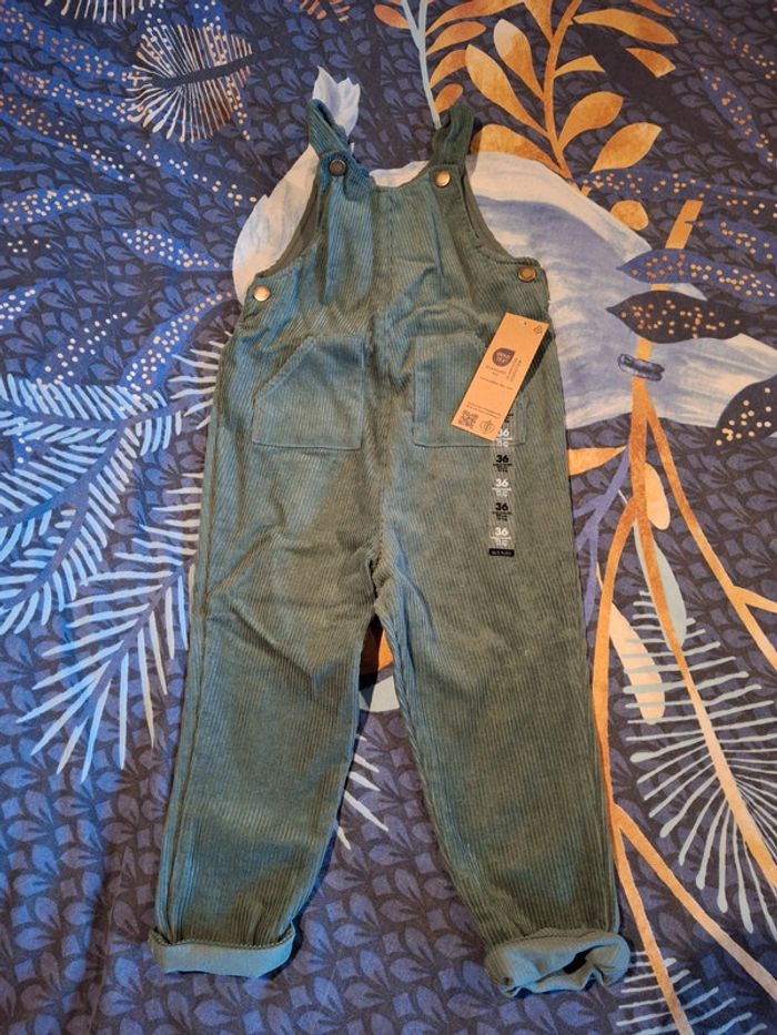 Jolie ensemble tout neuf - photo numéro 2