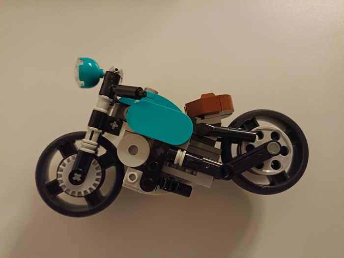 Lego  Creator 3 en 1 La moto ancienne 31135 - photo numéro 9