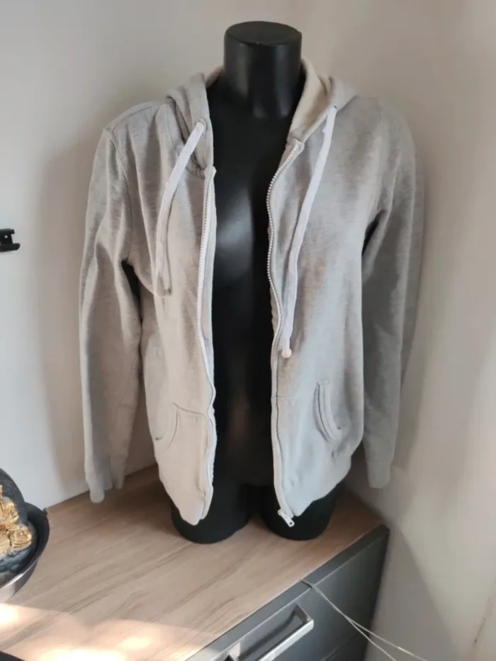 Gilet zippé taille 40 gris marque TeX