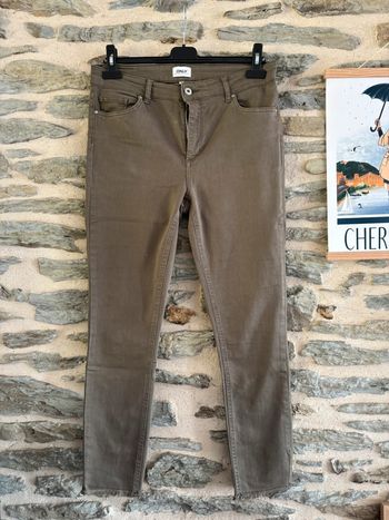 Pantalon kaki de la marque only taille XL