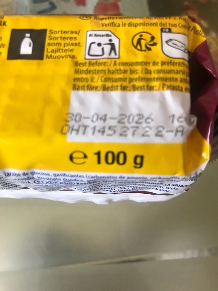 Lot de 2 bouteilles Oasis et une eau pétillante - photo numéro 2