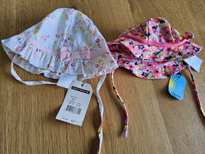 Lot 2 chapeaux de soleil taille 6 mois - photo numéro 2