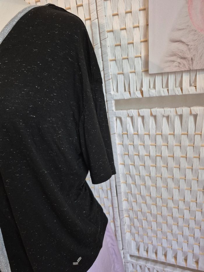 💕joli t-shirt noir avec détails pailletés argentés femme TXS/ 34 kaporal 💕 - photo numéro 10