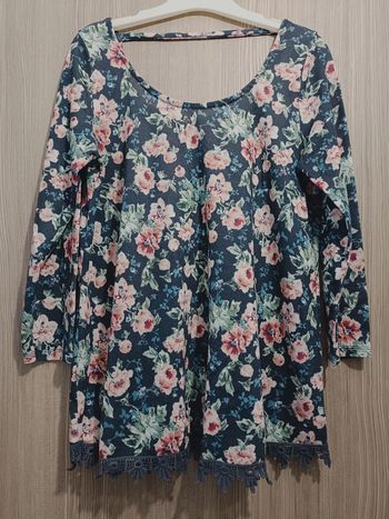 Blouse de chez pull Bear fleuries