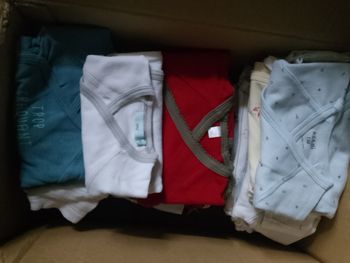 Gros lot bodies 1 mois