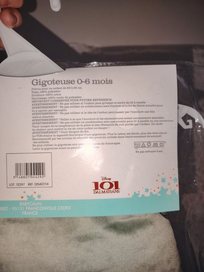 Gigoteuse naissance taille 0/6 mois Disney 101 dalmatiens - photo numéro 3