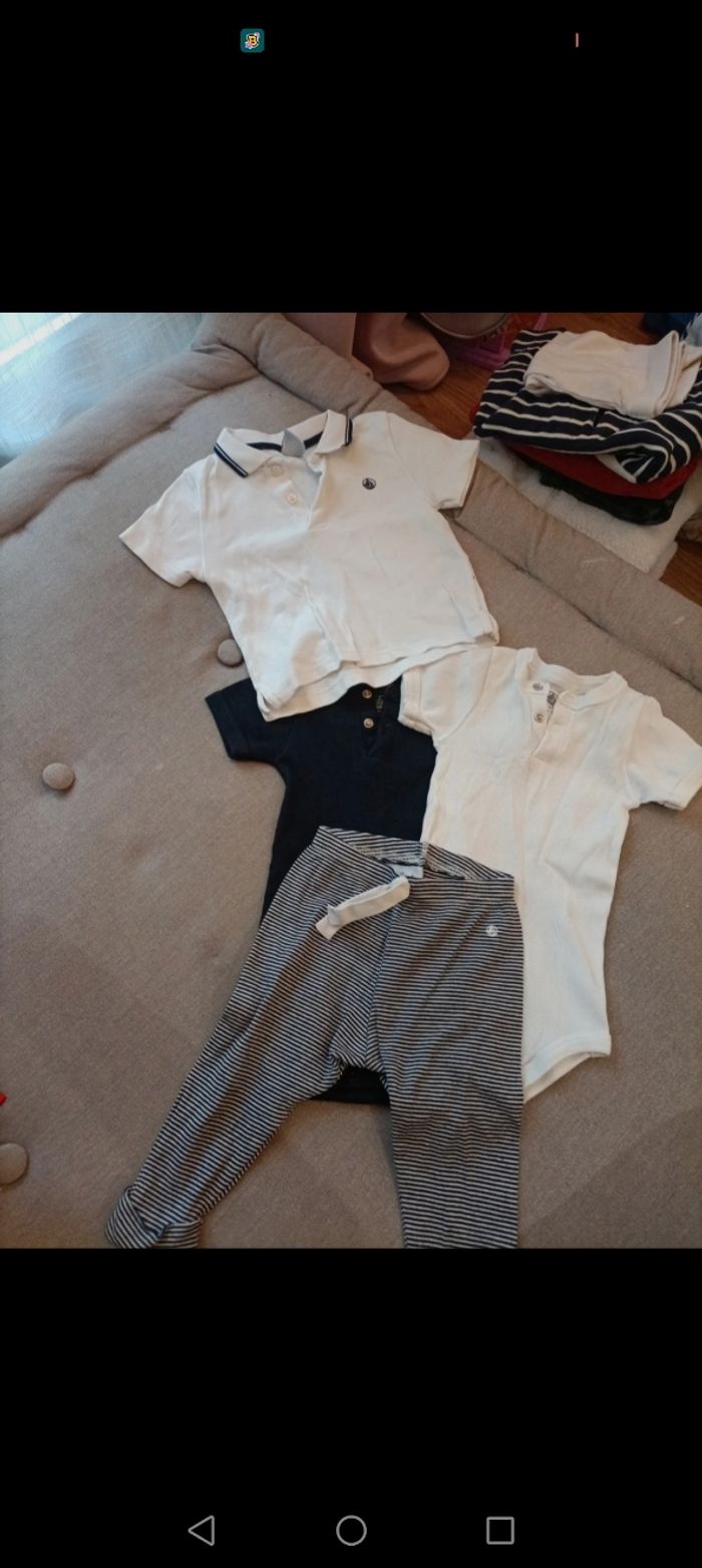 Ensemble petit bateau