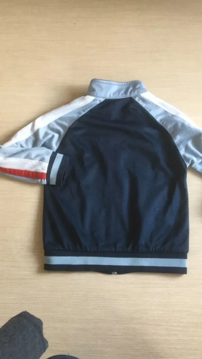 Veste 8 ans - photo numéro 4