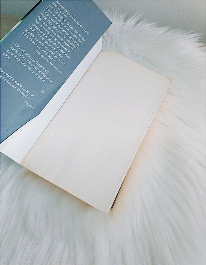 🦋 Livre La maison d'à côté 🦋 - photo numéro 7