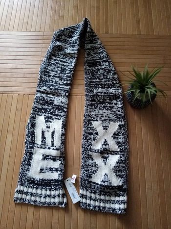 Écharpe mexx neuve