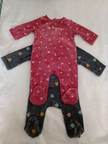 2 Pyjamas  velours kiabi