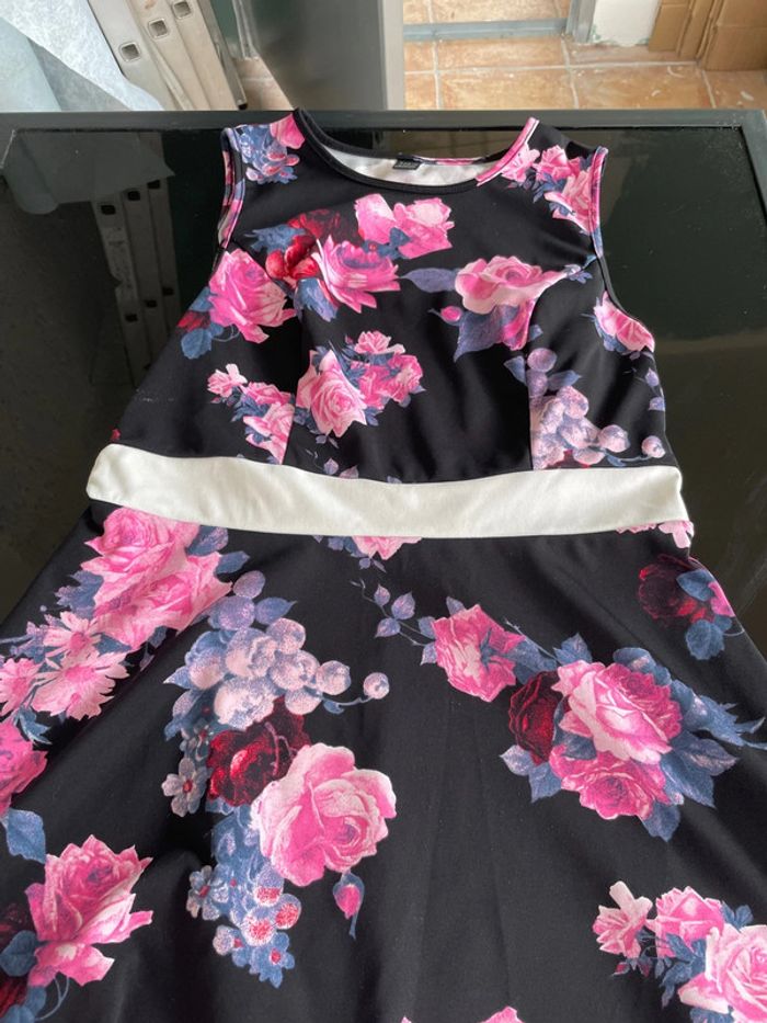 Robe fleurie de la marque Shein en taille L - photo numéro 7
