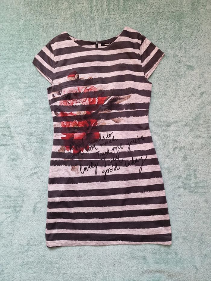 Très jolie robe taille 38