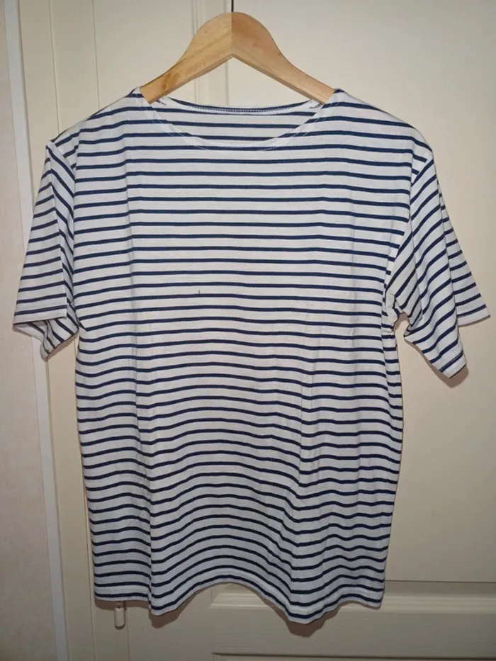 T-shirt à rayures Sans marque