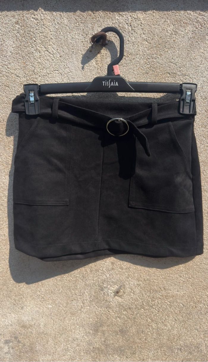 Jupe avec ceinture noir