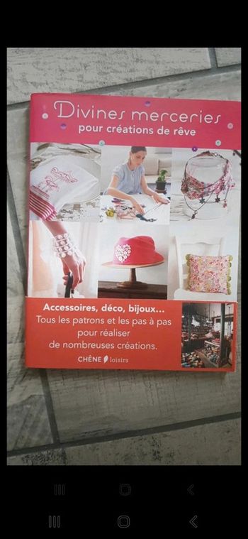 Livre divine mercerie