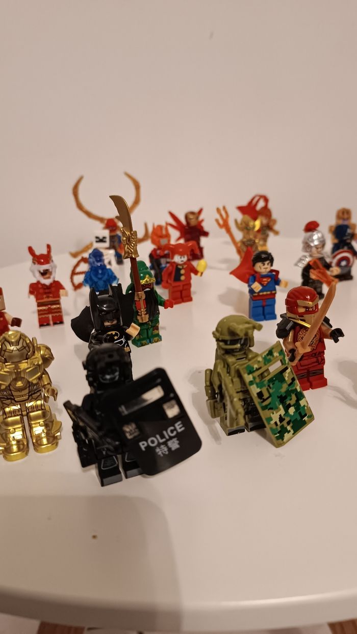 Lego figurines - photo numéro 4