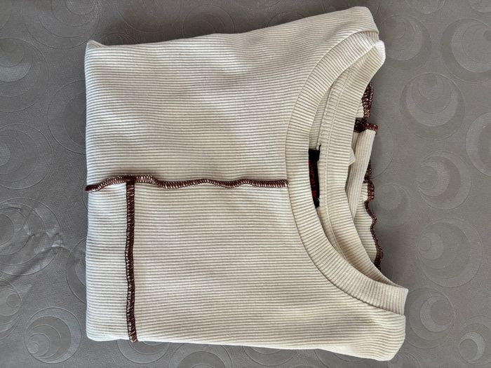 Top  manches longues beige taille S tee shirt - photo numéro 3