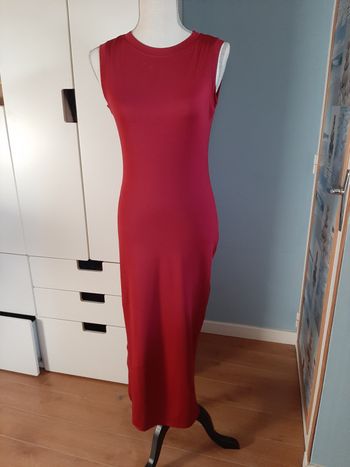 Robe longue rouge grenat avec sweat-shirt 