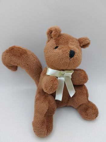 Peluche écureuil 