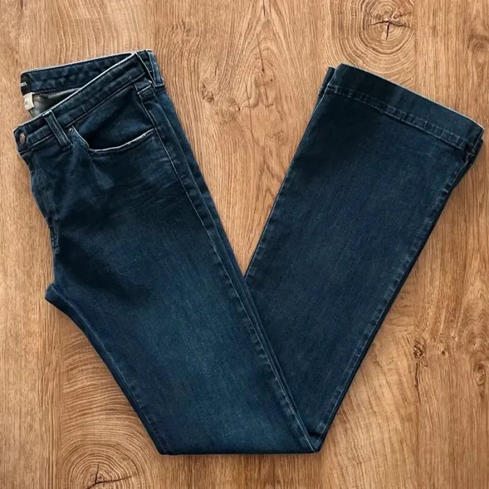 Jean/pantalon bleu évasé/flare/bootcut Emporio Armani, femme, taille W 29 (38 taille française) - photo numéro 4
