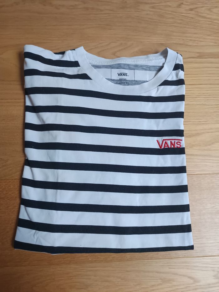 T-shirt Vans à rayures noires et blanches, taille M, très bon état 