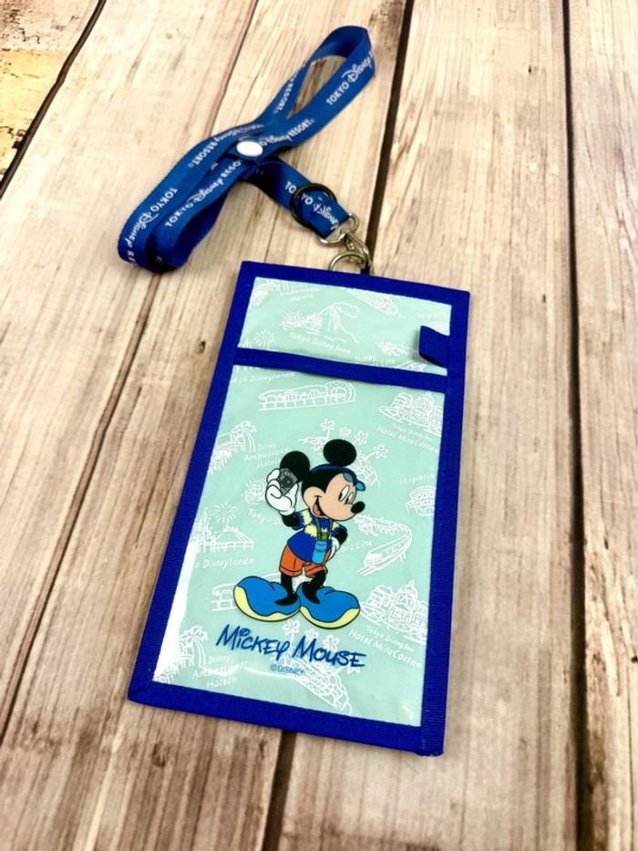 Lanière Disney pochette porte pass Mickey Tokyo Disneyland - photo numéro 3
