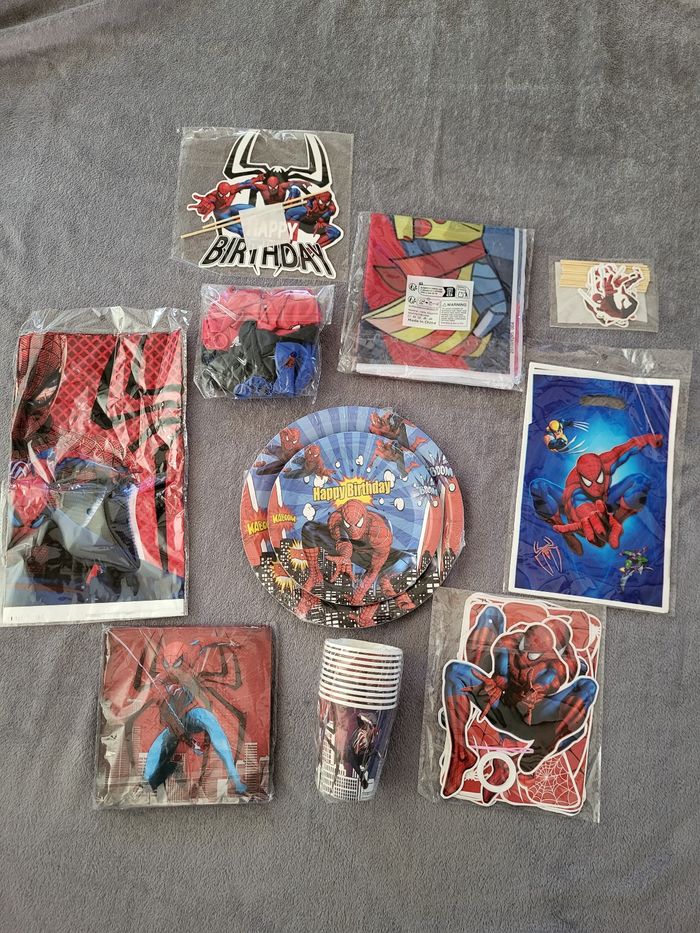 Lot décoration spider man
