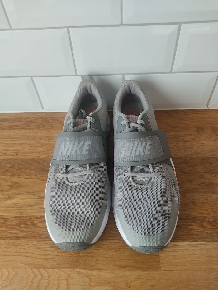 Baskets Nike renew retalation 4 T 47.5 - photo numéro 3