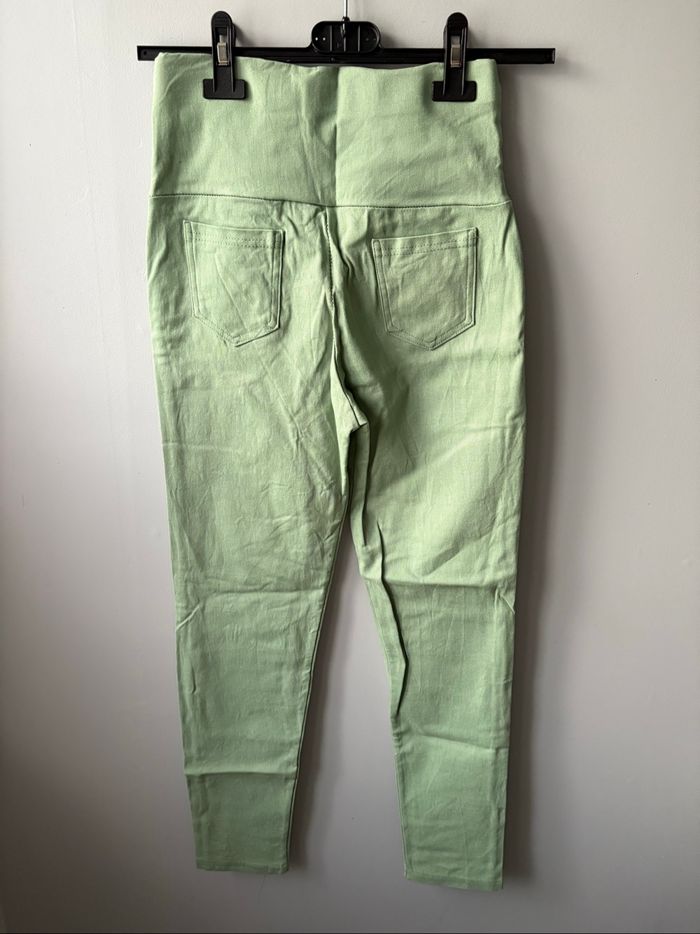 Pantalon élastique vert - photo numéro 2