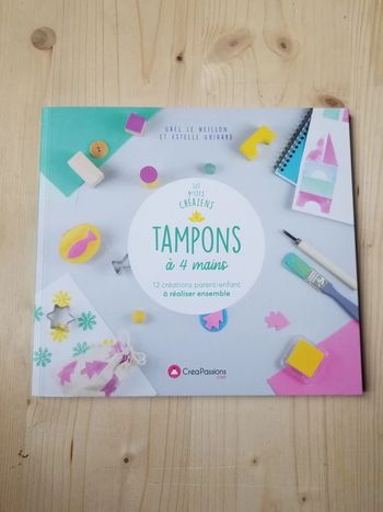 Livre Tampons à 4 mains